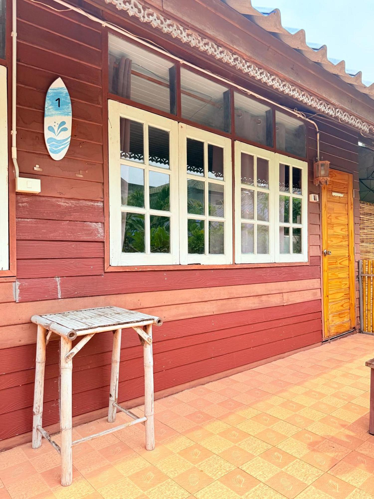 Harry'S Beach Club Ban Phe Eksteriør bilde